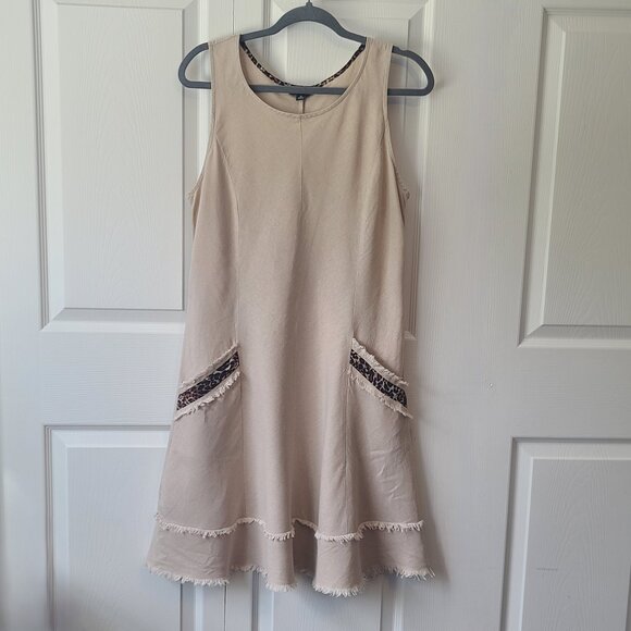 Roz & Ali Dresses & Skirts - ROZ & ALI Sleeveless Linen Blend Tan Dress Pockets Animal Accent Fringe Size 12